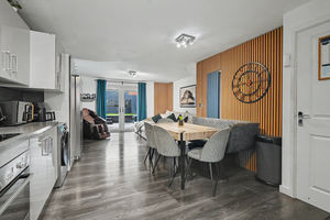 Photo 1- click for photo gallery